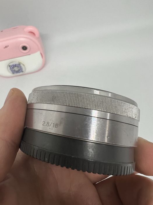 Об'єктив Sony E 16 mm 2.8 sel16f28