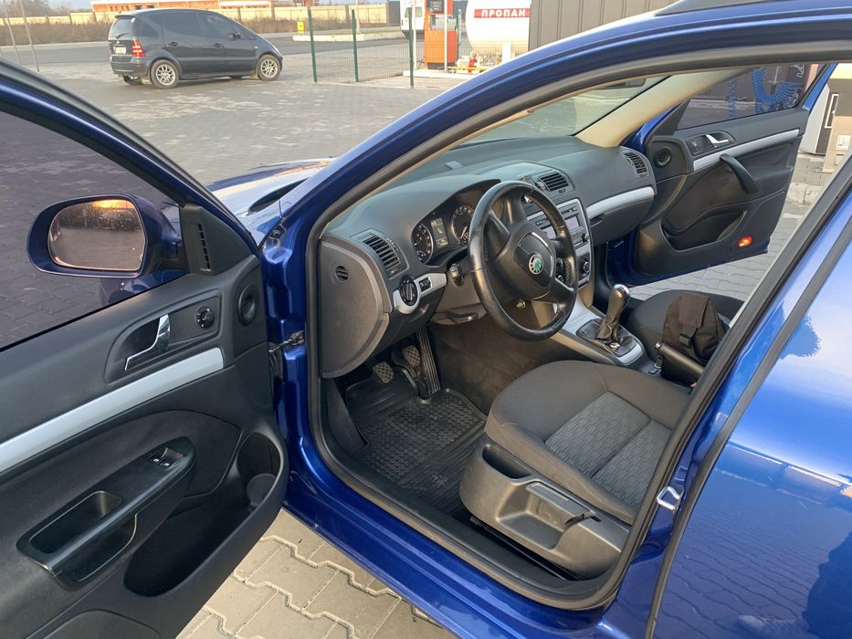 Продам надійне і хороше авто марки Шкода Октавія А5 рестайлінг.