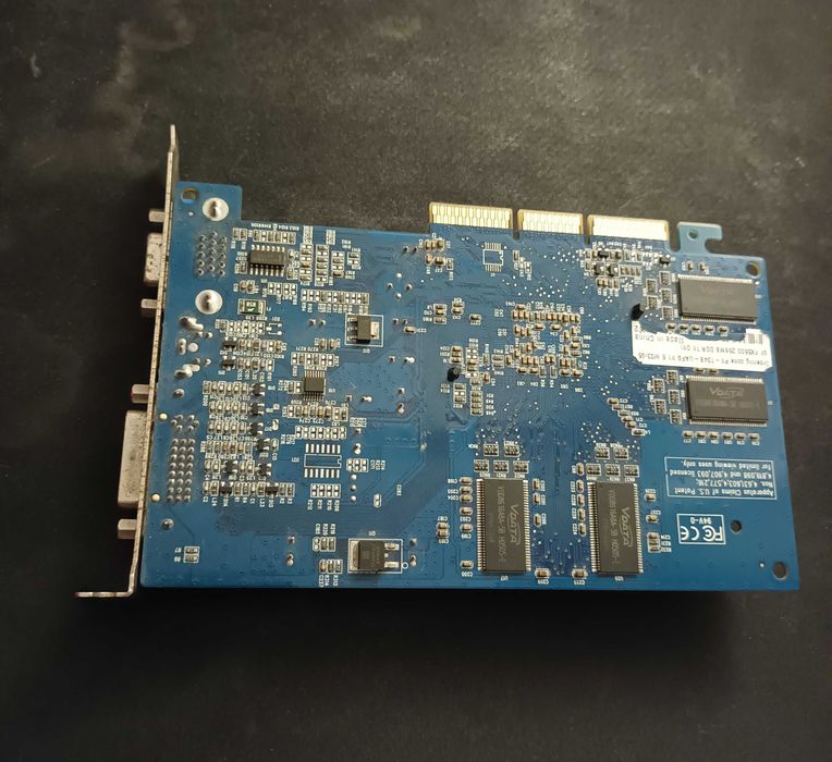 Placa Gráfica NVIDIA GeForce FX 5500. 256MB DDR