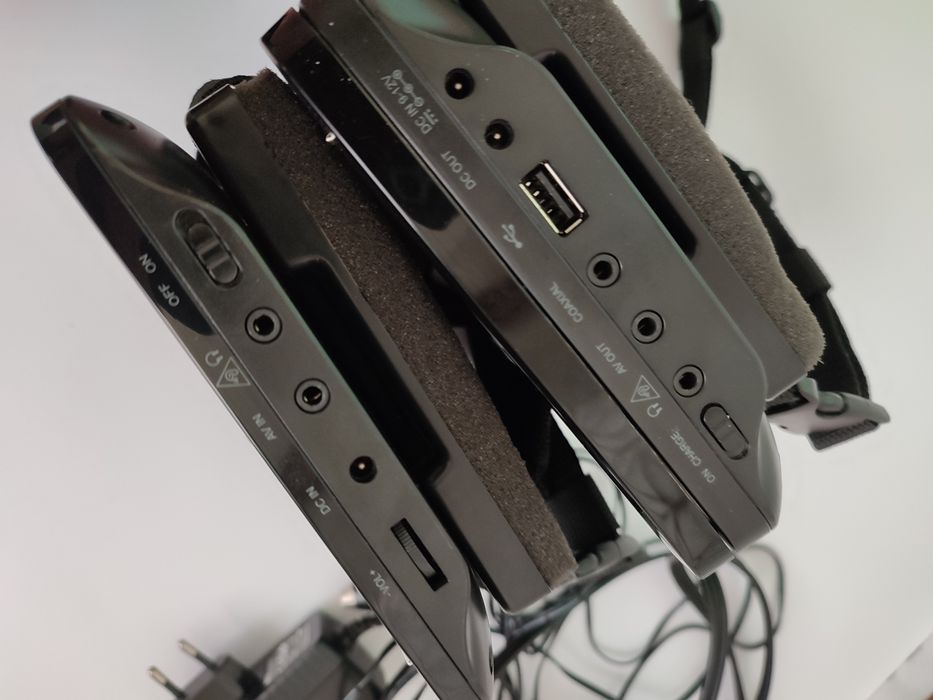 Автомобільний Medion Life E72053 (MD 43084) Portable 7" DVD Player