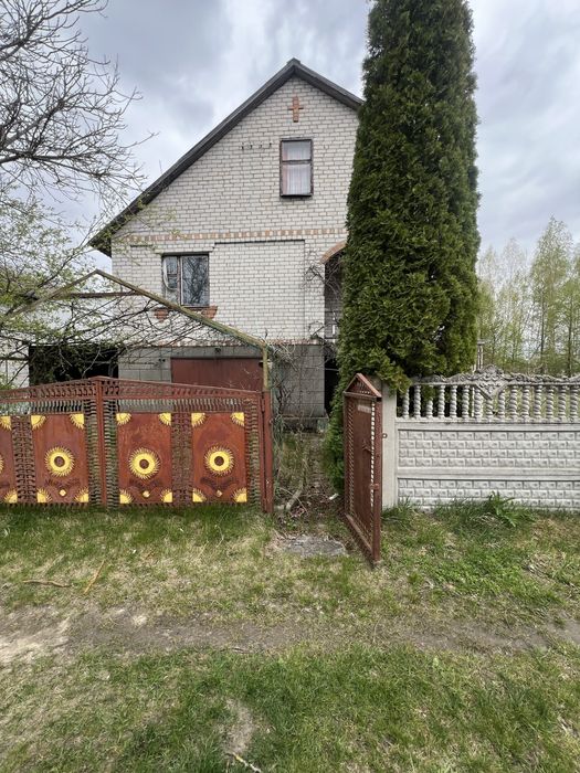Продаж будинку  з цегли на приватній землі біля ставка