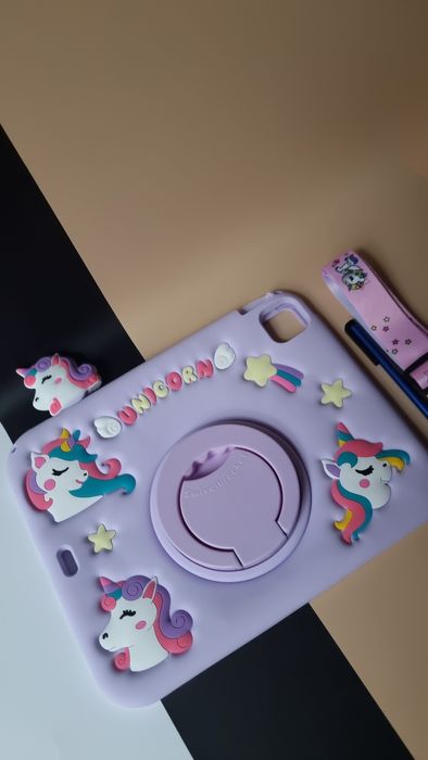 Etui EspZanthic do iPad Pro 11" (M4, 2024, 5. gen.) z motywem jednoroż