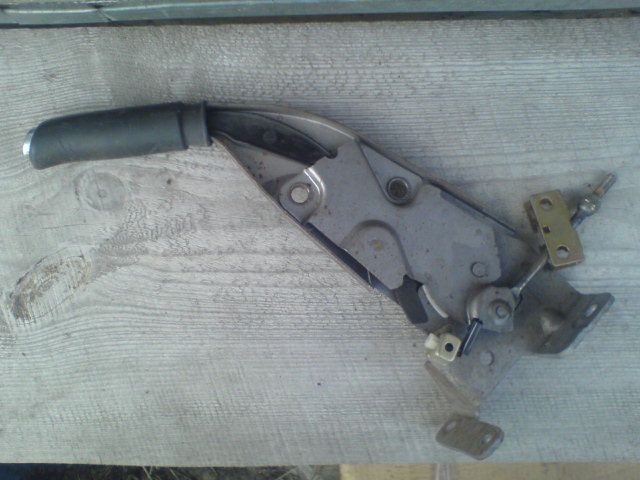 Рукятка ручного гальма до Reno Laguna-II (01-07р.в)