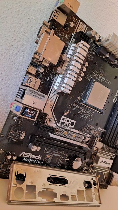 Bundle AMD Ryzen 5 2600 / Motherboard ASRock AB350M Pro4 AM4