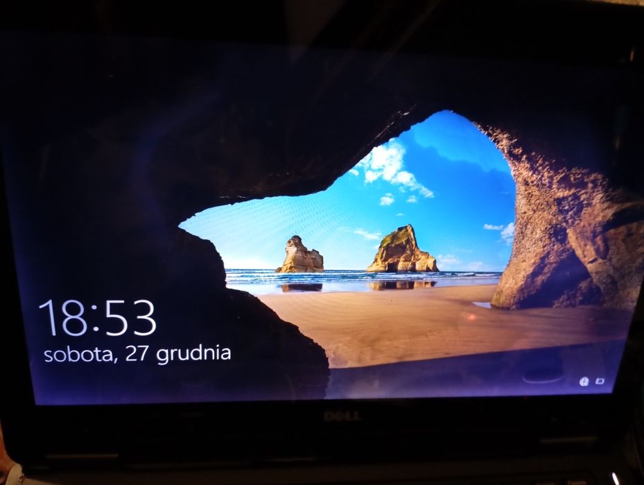 Laptop Dell E5270, zasilacz, torba.