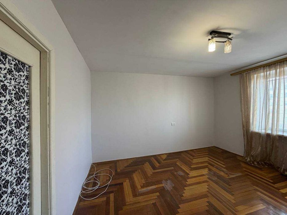 2 кім вторинка в хорошому житловому стані