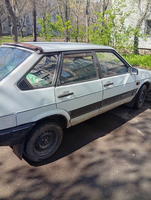 Продам девятку недорого