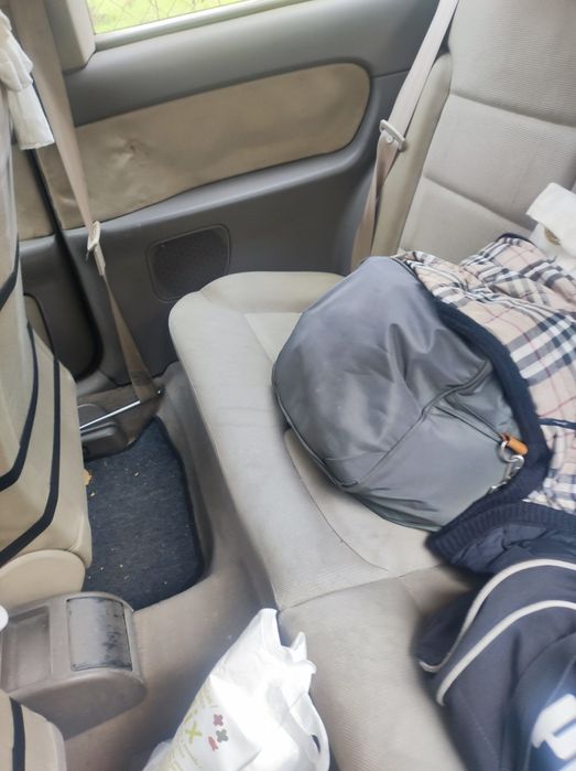 Vendo Audi A1 caixa automática  muito resistente  BOM.