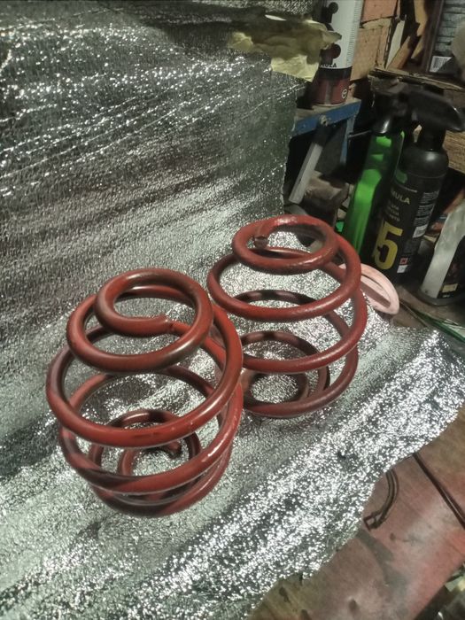 Продам пружини задні опель кадет