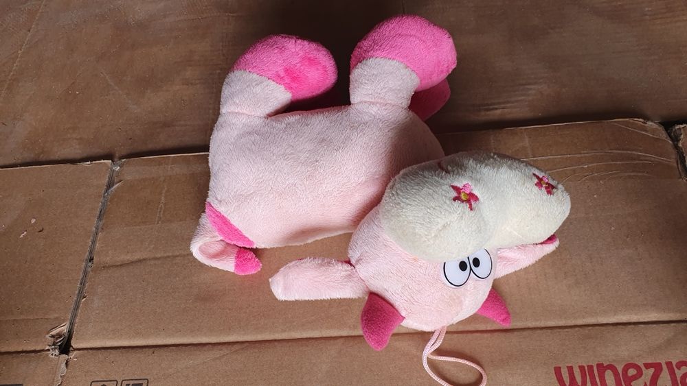 Zabawka maskotka krówka