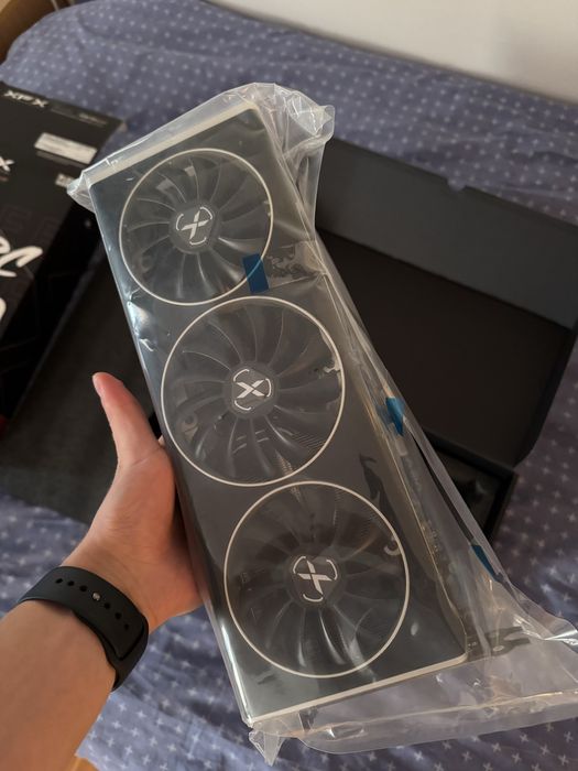 XFX Radeon RX6750 XT Merc 319