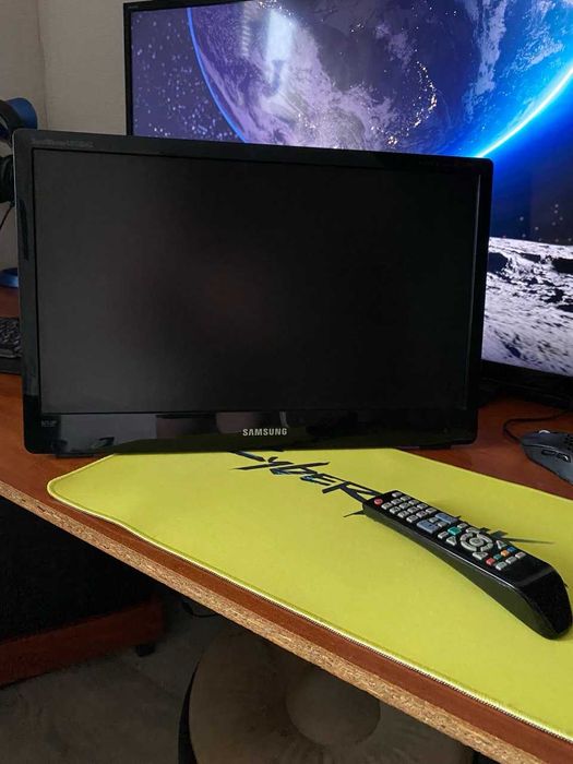 Телевизор / Монитор SAMSUNG SyncMaster LD220HD > 22" 1080P