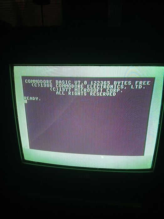 Commodore 128D bez klawiatury