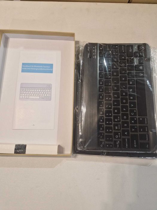 Etui z klawiaturą IVEOPPE do Ipad - 9,8 cala - w kolorze czarnym