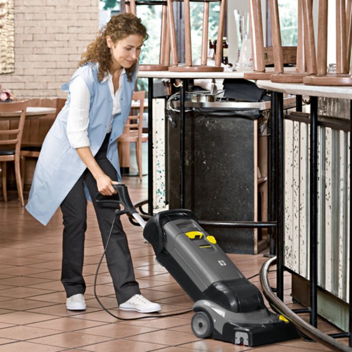 Máquina de lavar pavimentos Karcher