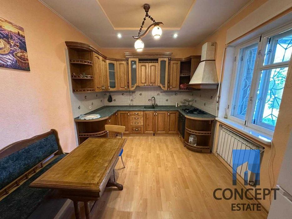 Продам уютный дом в самом центре Днепра. Сичевых Стрельцов!