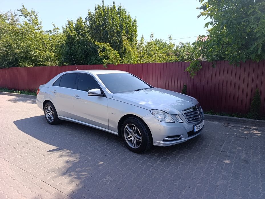 Продається надійне і економне авто