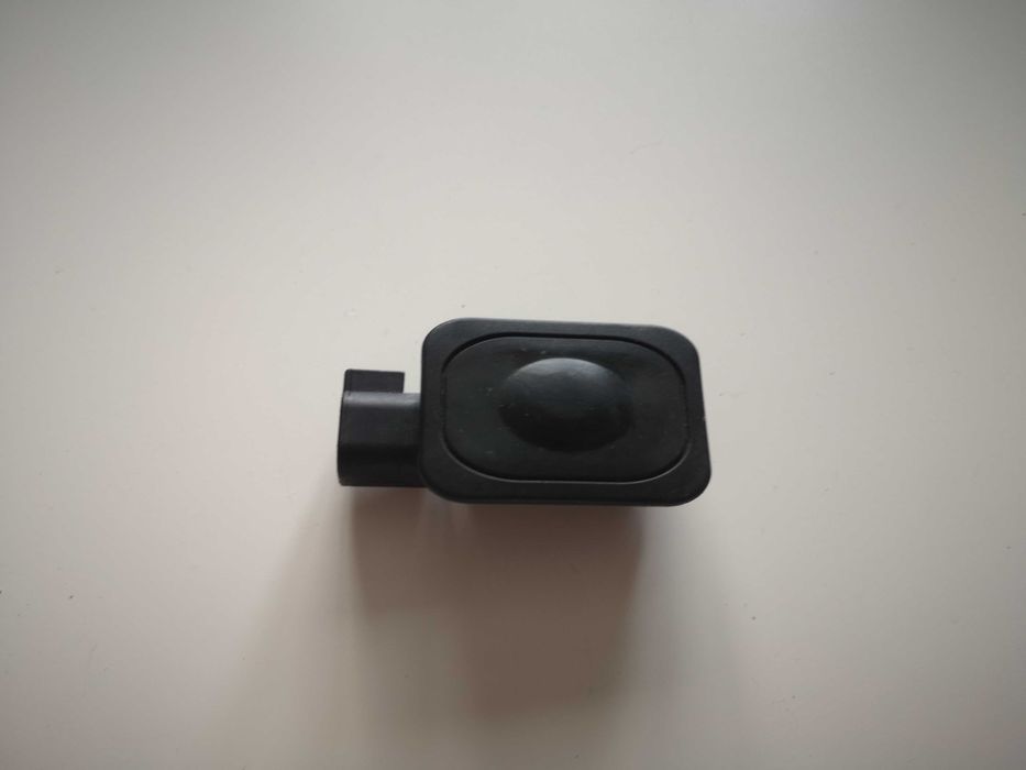 Ручка дверей багажника з кнопкою FORD EDGE 15-18 (колір чорний)