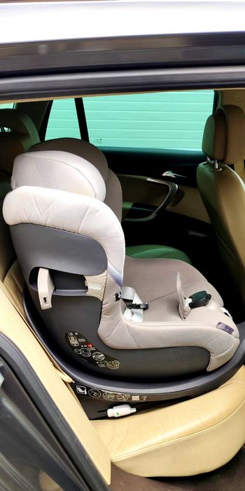 Cadeira Auto Cybex Sirona S2 i-Size ISOFIX Rotativa 360°