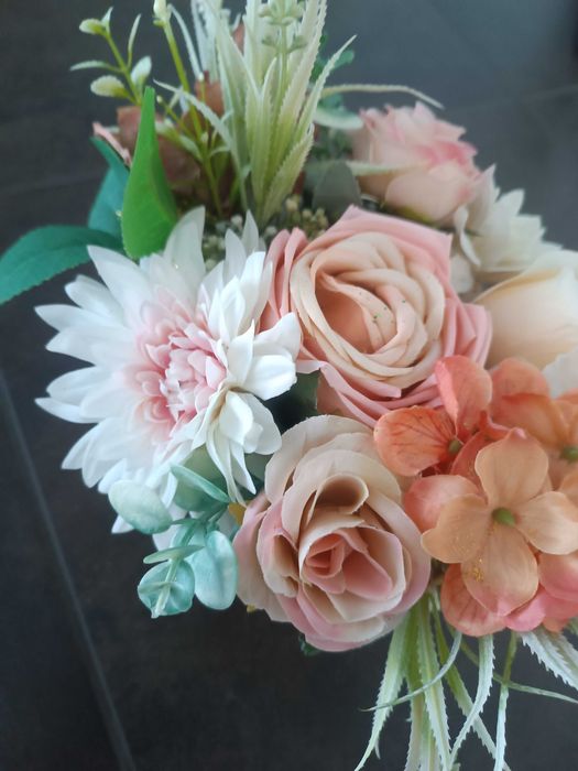 Caixa de flores lindas e cheirosas