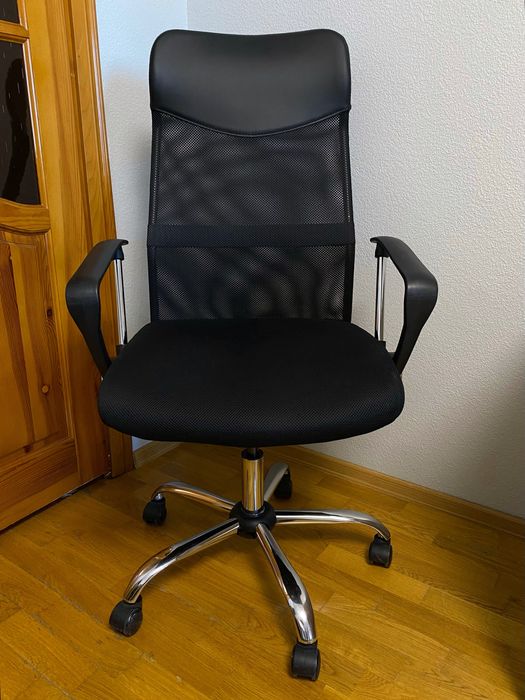 Крісло JYSK BILLUM, чорна сітка, ідеальний стан!