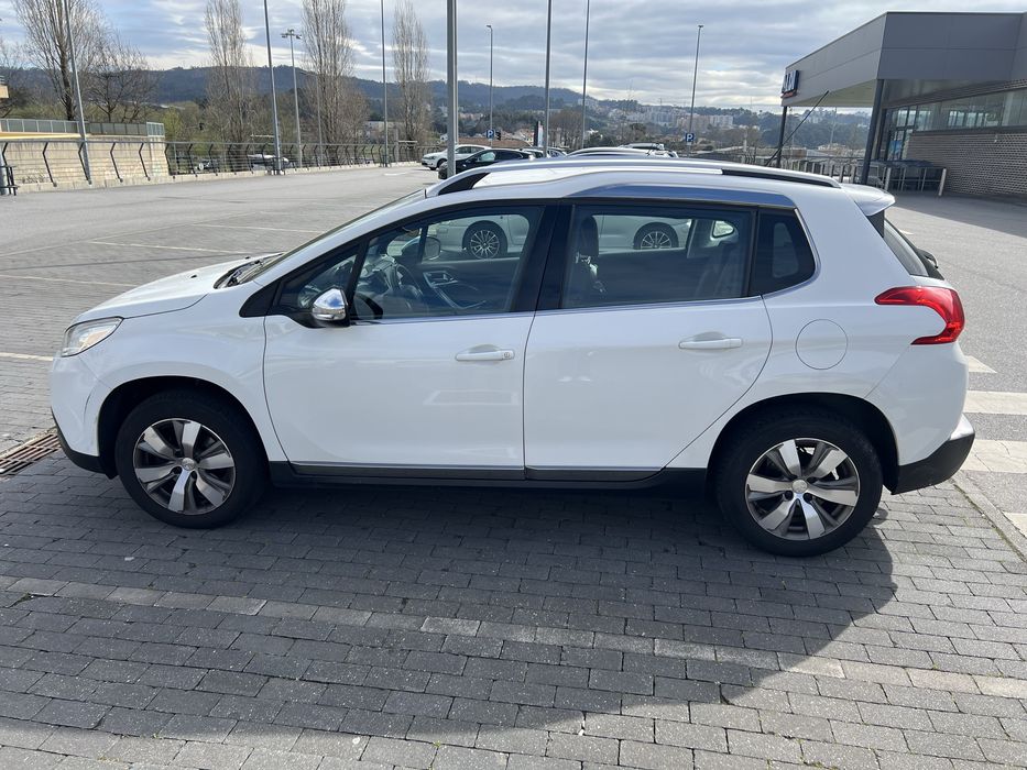 Peugeot 2008 1.2 PureTech Allure