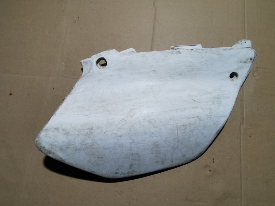 Yamaha yz 125 osłona owiewka panel tył prawy