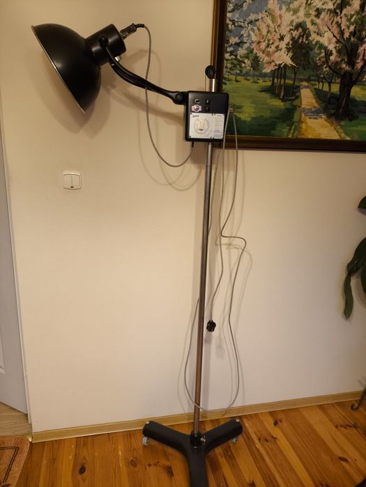 Lampa stojąca loft