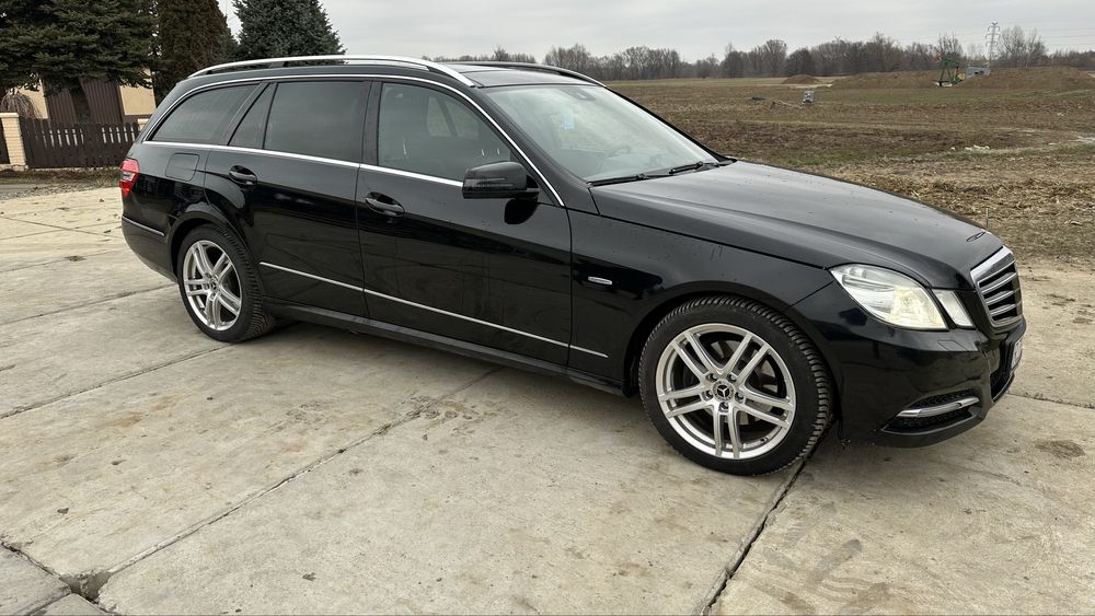 Mercedes E350CDI Avantgarde bogate wyposażenie