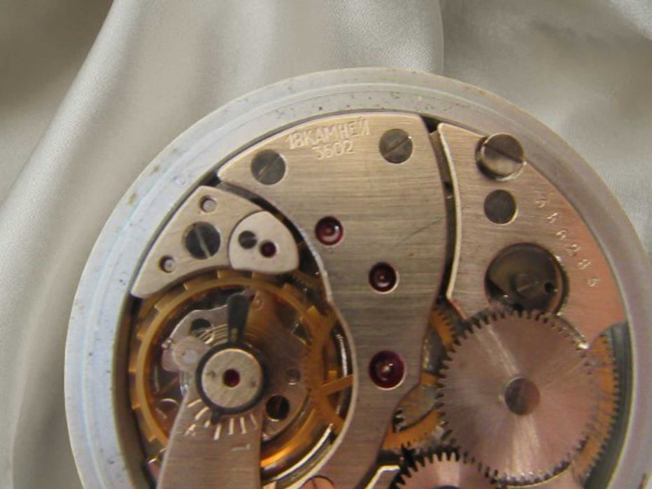 Zegarek kieszonkowy Mołnia w odkrytej kopercie Stan bardzo dobry