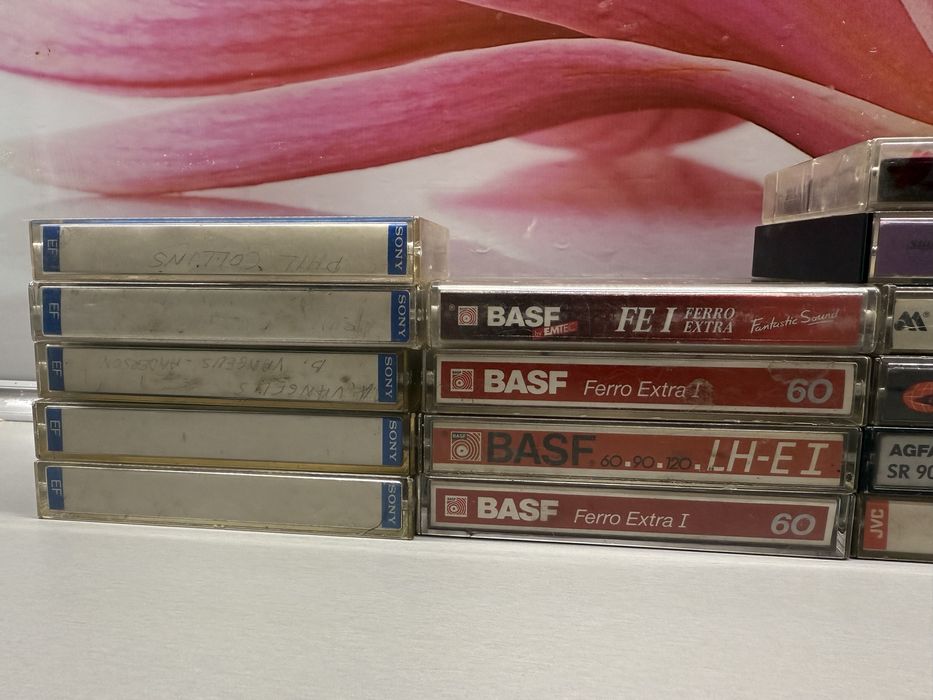 Zestaw 19 kaset magnetofonowych do nagrywania
