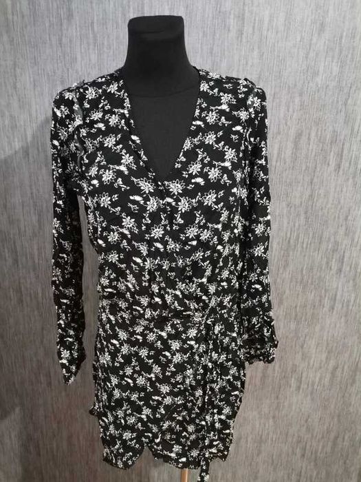 sukienka m/38 cena 25 zł