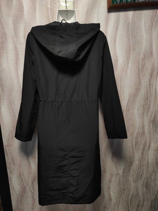 Подовженна,брендова куртка,вітровка,плащ 44-46 р New Look