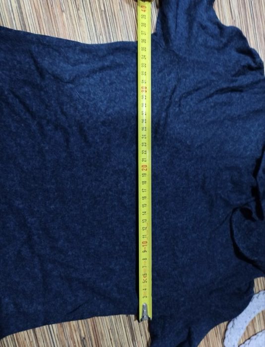 Bluzka z długim rękawem i luźnym dekoltem Massimo dutti S