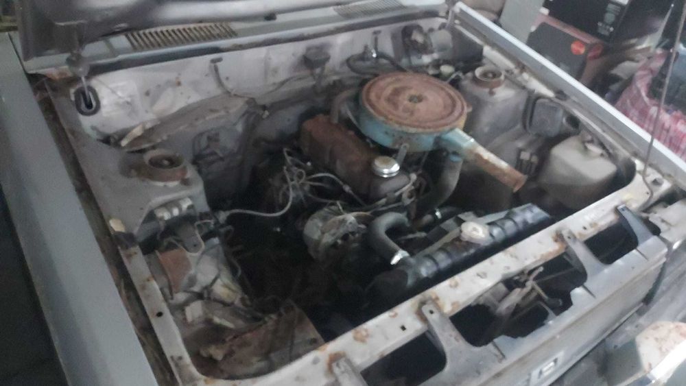 Datsun Sunny B310 Sedan (1981) – Apenas 122.000km | Excelente Base de Restauro foto 2