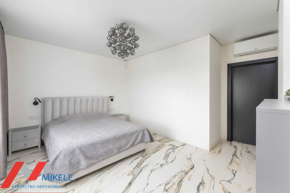 Сучасний новий будинок 2024р 320м2 діл 19сот с. Щасливе