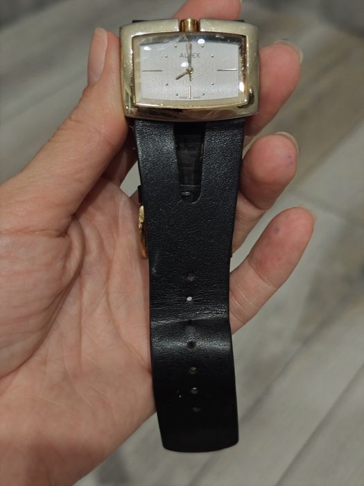Продам Швейцарские часы Alfex