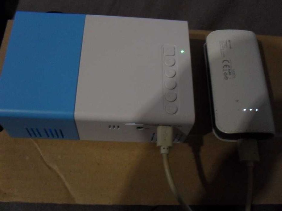 Mini Projektor LED YG300Pro Full HD USB HDMI Przenośny Zestaw Pilot