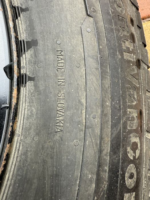 Шина 225/75 R16c з диском одна штука