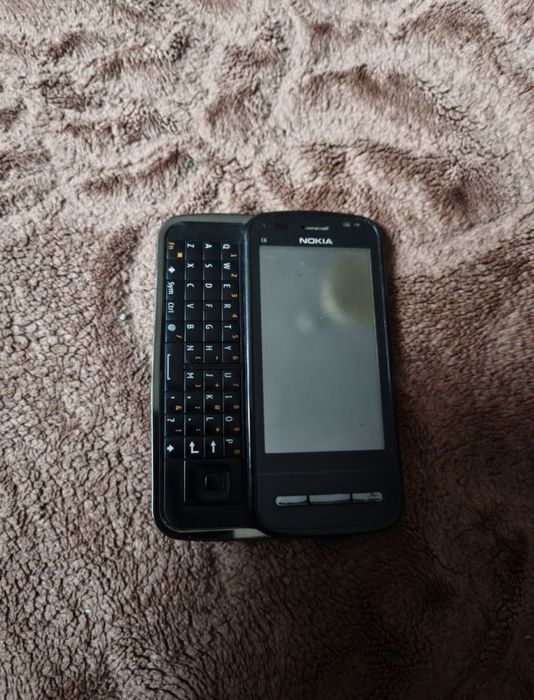 Sprzedam 2 sprawne telefony