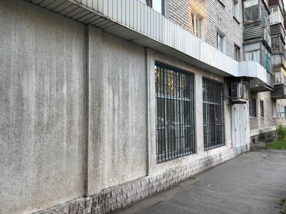 Продам комерційне приміщення 95 м². Горішні Плавні