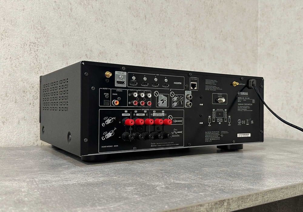 Ресивер Yamaha RX-V4A не ВМИКАЄТЬСЯ