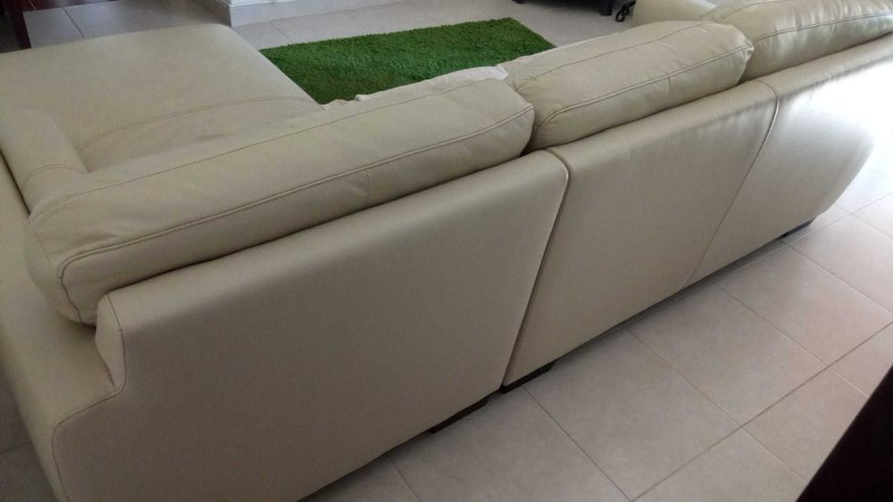 Sofá 3 Lugares com Chaise Longue