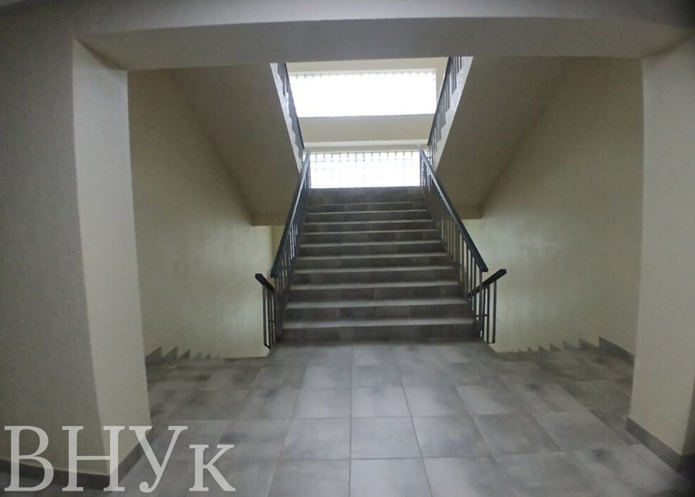 Продається 1 кімнатна квартира в новобудові