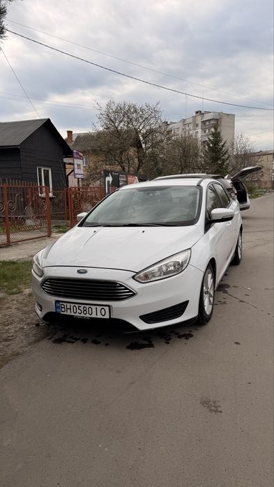 Продам Ford focus 2016 бензин 2.0
