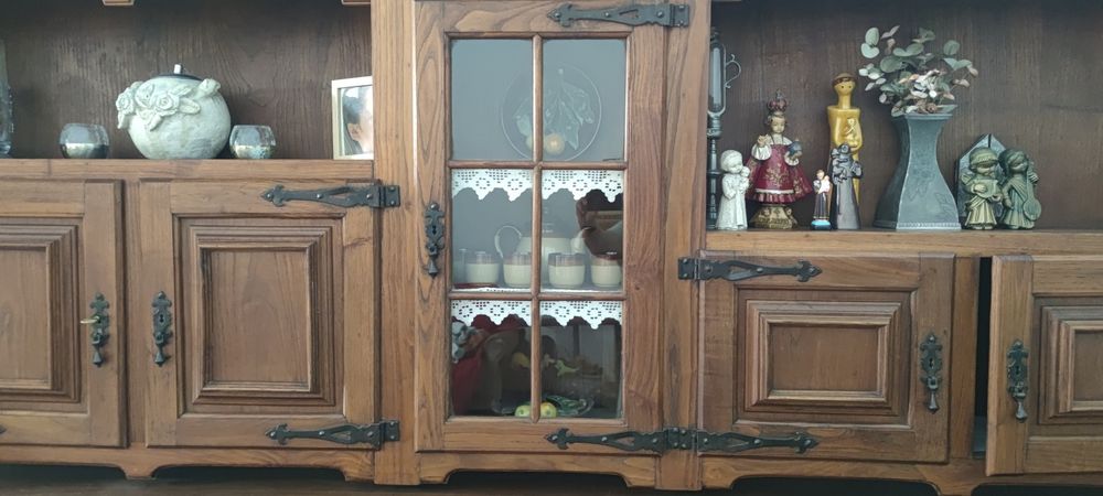 Armário rústico - Madeira maciça