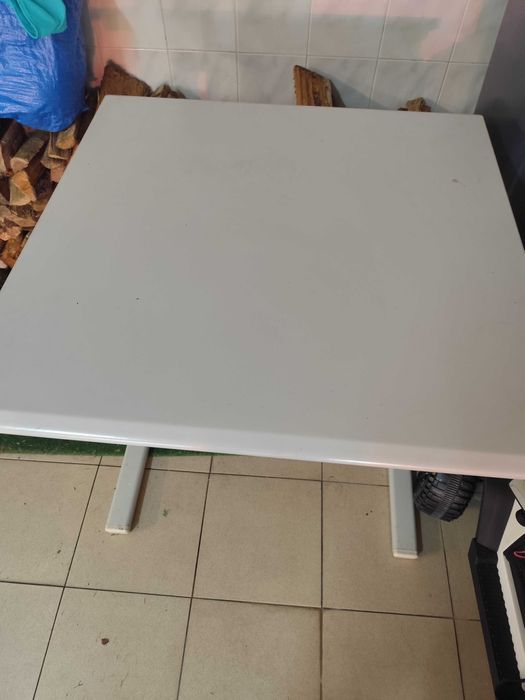 Secretaria cinzenta 80x80cm