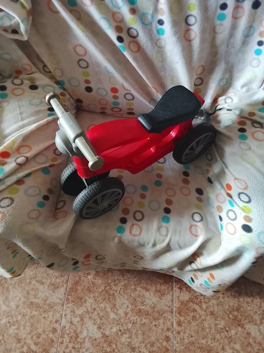 Triciclo em bom estado