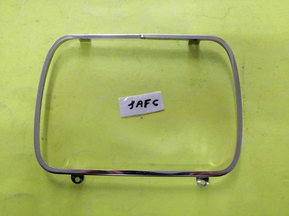 Aro de suporte de farol Nissan Toyota Isuzu Mitsubishi