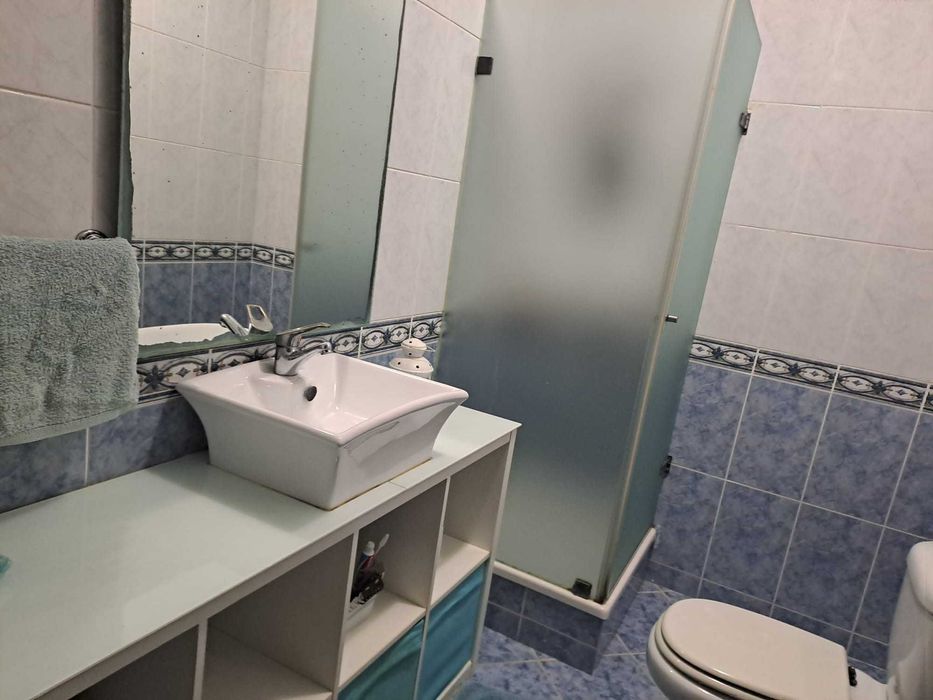 Moradia T3 em pedra azul junto a estrada Termas de S. Vicente-Penafiel